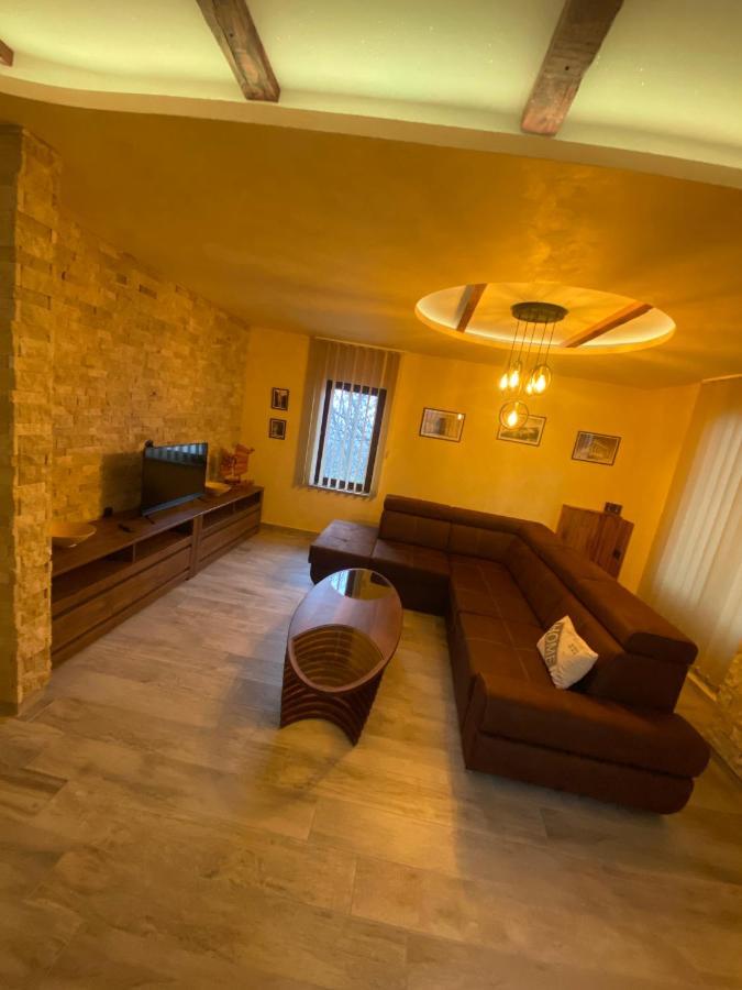 Motel Pizzeria Antic'S Лакташи Екстер'єр фото