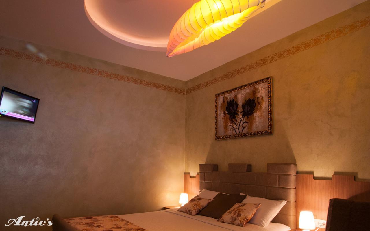 Motel Pizzeria Antic'S Лакташи Екстер'єр фото
