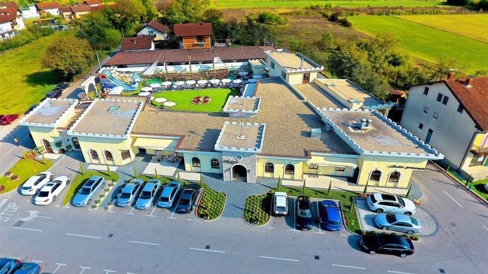 Motel Pizzeria Antic'S Лакташи Екстер'єр фото