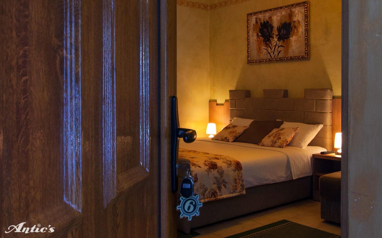 Motel Pizzeria Antic'S Лакташи Екстер'єр фото
